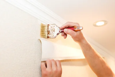 Pose de papier peint à Lancieux — revêtements muraux et toiles de verre
